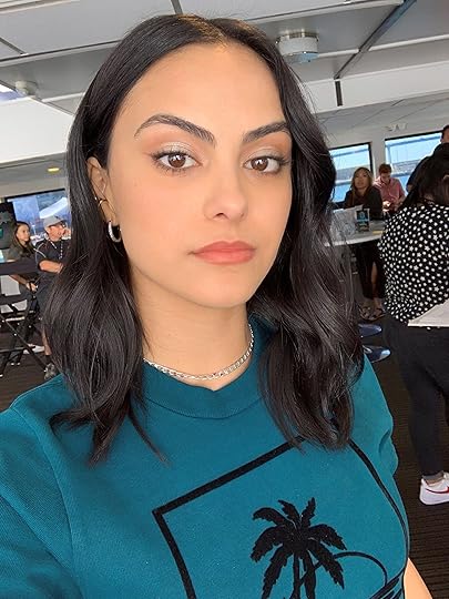 Inside Riverdale Star Camila Mendes's Ultra-Chic Comic-Con | Camilla mendes, Cami mendes, Camila mendes veronica lodge