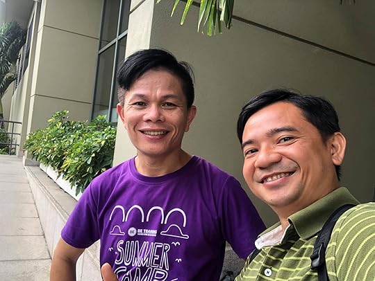 do-ban-con-nguoi-co-may-mat