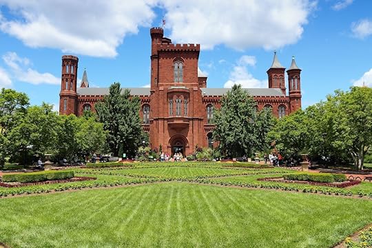 Washington,,Usa,-,June,14,,2013:,People,Visit,The,Smithsonian, Smithsonian museum