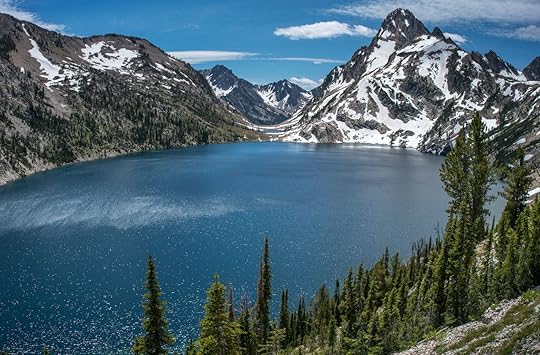 Sawtooth,Lake,In,Idaho,Wilderness,Framed,With,Pine,Trees,And, hikes in the Sawtooth