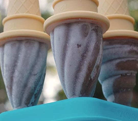 Vegan Coconut Avocado Fudgsicle on popsicle molds