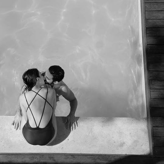 No photo description available.