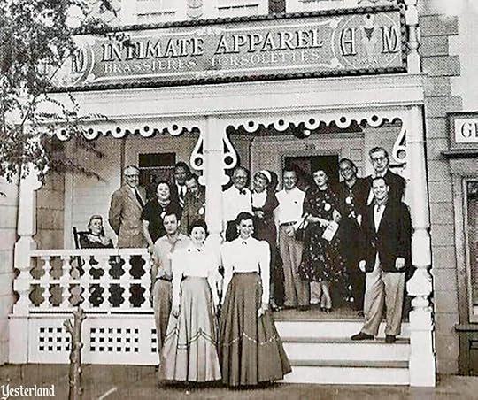 Hollywood-Maxwell’s Intimate Apparel Shop