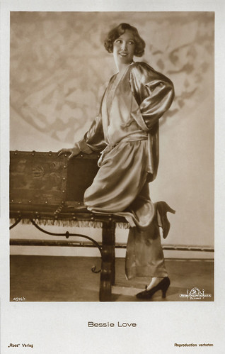 Bessie Love