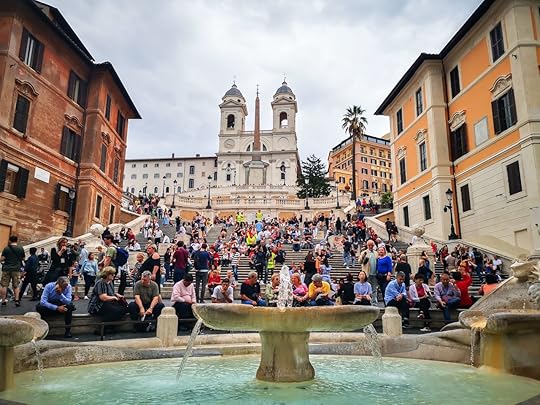 Crowds -of-tourists-in-Rome-Second-cities-1569667246, Second cities