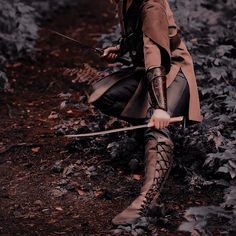 This contains an image of: 