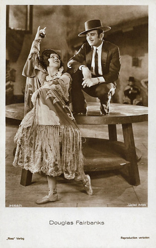 Douglas Fairbanks and Juliette Belanger in Don Q Son of Zorro (1925)