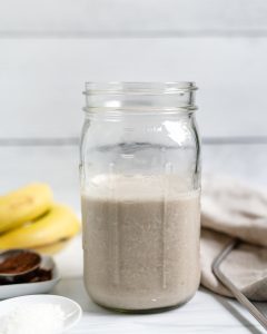 banana breakfast shake in jar 1