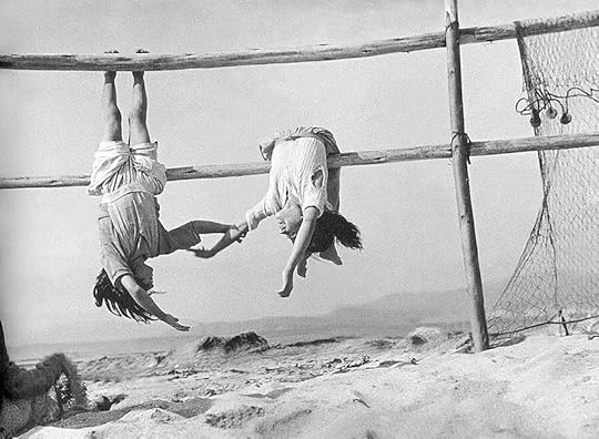 Photography by  Sergio Larrain