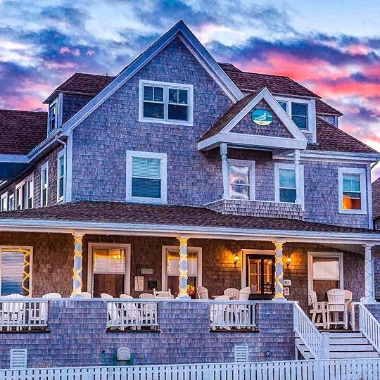 Isabelles-Beach-House-lodging-marthas-vineyard, Martha’s Vineyard