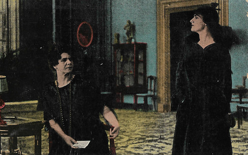 Francesca Bertini and nella Montagna in La Superbia (1918)