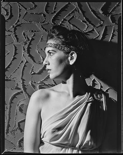 Studio Portrait of Charmian Clift, 23 June 1941.jpg