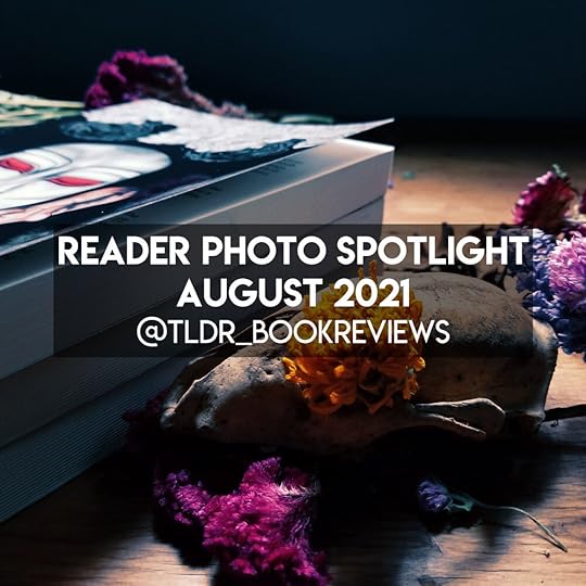 bookstagram-reader-spotlight-tldr-bookreviews.jpg