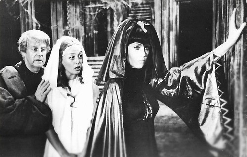 Margarita Terekhova and Jane Fonda in The Blue Bird (1977)