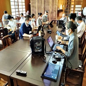 On August 17, a videoconference connected Jing Si Abode, Tzu Chi Charity Foundation, Tzu Chi USA Headquarters, branches in the Dominican Republic and Haiti to discuss how to carry out relief work in Haiti. (Photo by Yen-Ren Chen; Jing Si Abode; date: 2021/08/17) 
