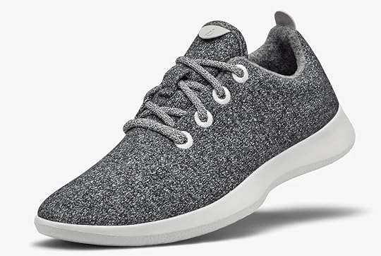 comfortable travel clothes Women Allbirds wool runners