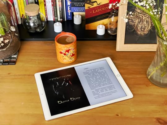 Узурпаторките, Данна Донку