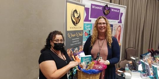 Winnie Winkle at Orlando Reads Books 2021