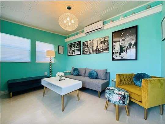 Living room in Airbnb available near the Albuquerque International Balloon Festival