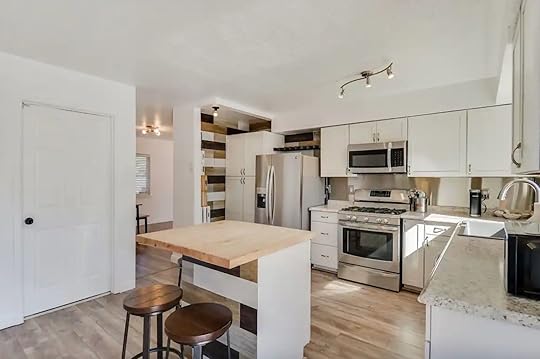 Kitchen in Airbnb available near the Albuquerque International Balloon Festival