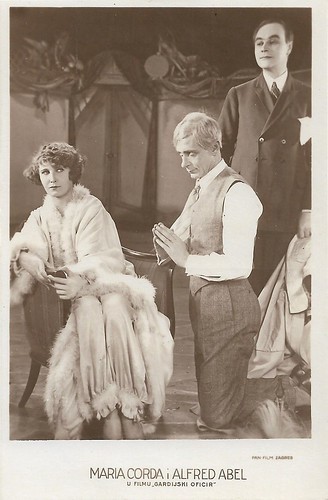 Maria Corda and Alfred Abel in Der Gardeoffizier