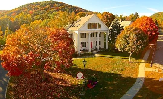 Four Columns Inn in Vermont during the fall season
