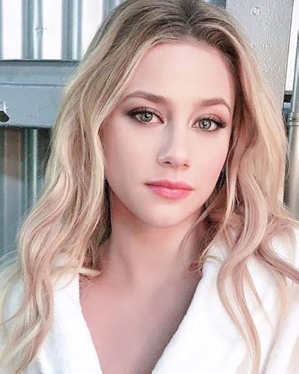 Image about cute in ❦—lili reinhart by ✮ abby ✮