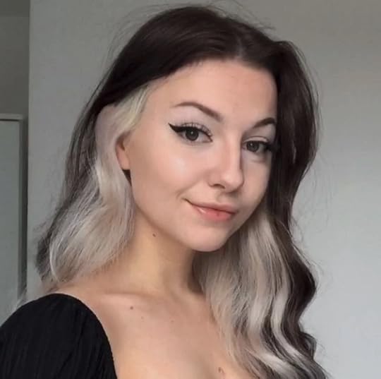 the girl is @rachbirt on tiktok | Hair color streaks, Aesthetic hair, Hair dye colors