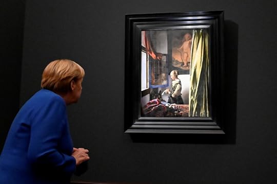 Bundeskanzlerin Angela Merkel ist zur Eröffnung der Vermeer-Ausstellung nach Dresden gekommen. Die Schau zeigt auch das berühmte Gemälde "Brieflesendes Mädchen am offenen Fenster". © Reuters/Pool