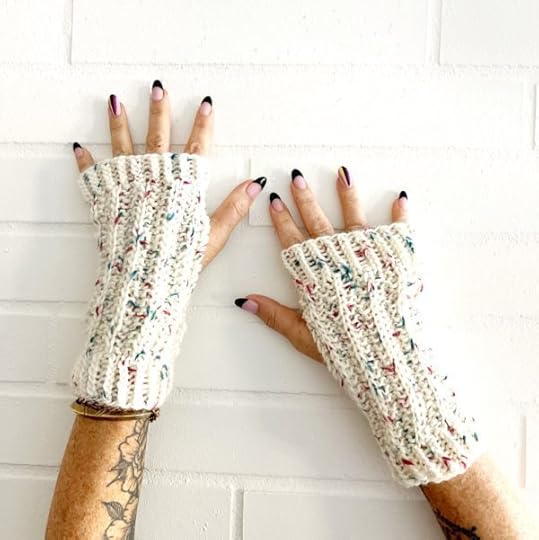 Textured Rib Wrist Warmers Tutorial by Vickie Howell