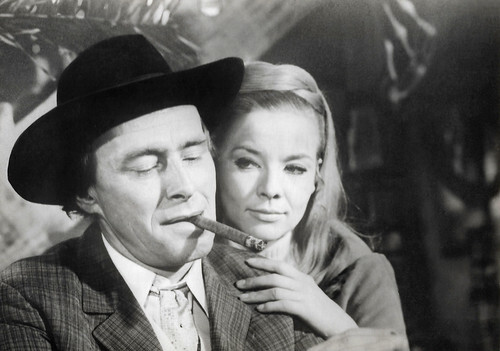 Bruno O'ya and Annekathrin Bürger in Tödlicher Irrtum (1970)