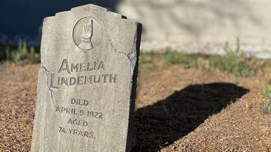 Make Your Own Realistic Halloween Tombstone