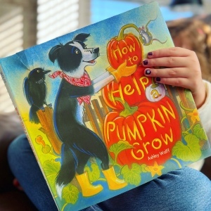 https://thebabybookwormblog.wordpress.com/2021/10/19/how-to-help-a-pumpkin-grow-ashley-wolff/