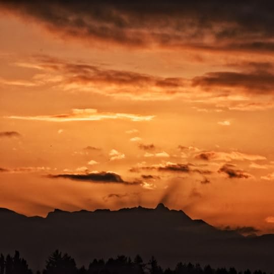 orange-sky-shadow-beams-dawn-church-mt