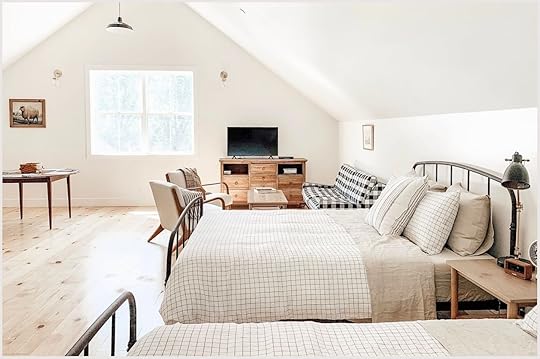 Internal photo of one of the best airbnb yosemite rentals