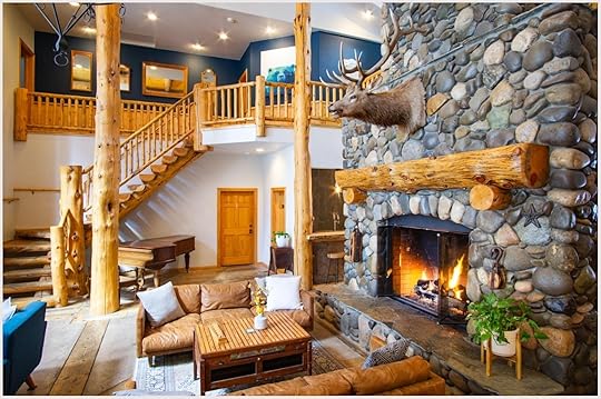 The spacious lounge at Black Bear Lodge near Lake Tahoe