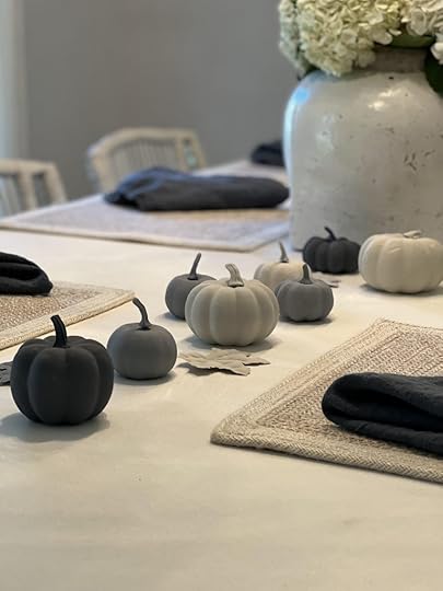 Decorative pumpkin fall table setting