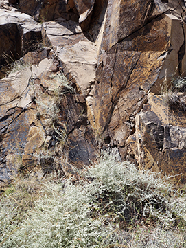 Photo of igneous rock and lava flow near Alpine, Texas.