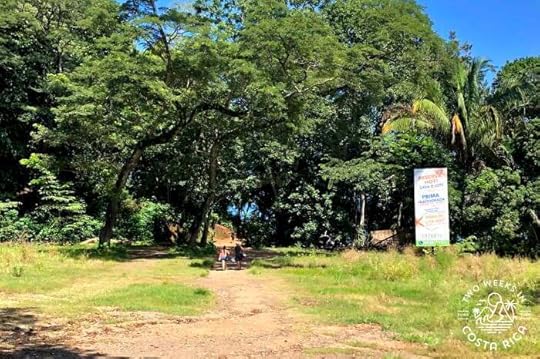 Path to Playa Mantas