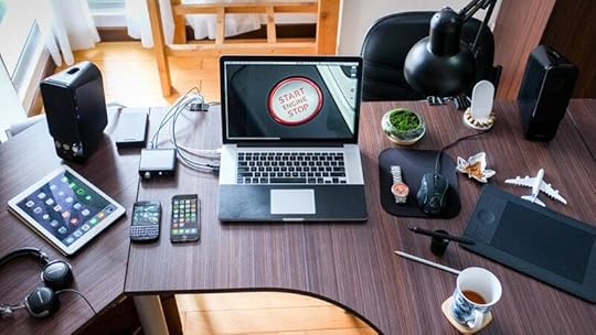 SocialThrowback 20 of the best Tech Influencers from 2017 - Social Samosa