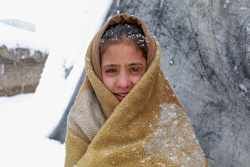 Child refugee winter.jpg2