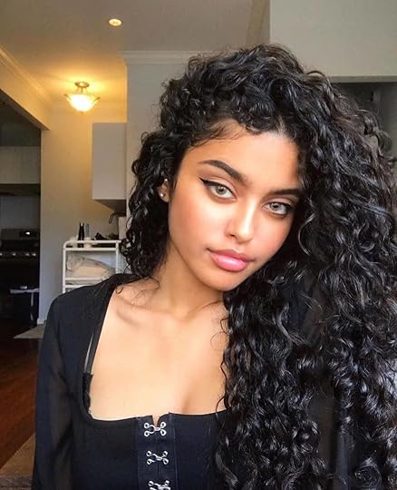 80+ Long Curly Hairstyles for Girls Following Fashion Trends