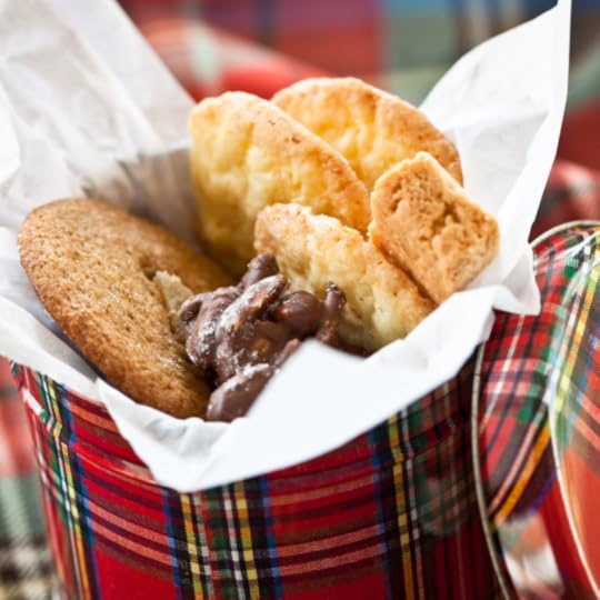 est for a DIY Christmas (and other holidays), I'm struggling to find cost-effective and useful gifts that people will actually use. But I finally decided that homemade treats are often the most appreciated presents.