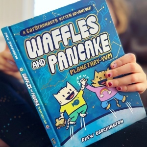 https://thebabybookwormblog.wordpress.com/2021/12/16/waffles-and-pancake-planetary-yum-drew-brockington/