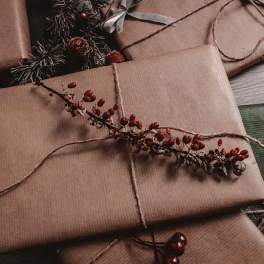 It's week four of my DIY Christmas and today I'm making Sugar Ginger Pecans. My husband's family is from Charleston, SC and this recipe (from my SIL) is a staple of every holiday cocktail party we attend when we're in town. 