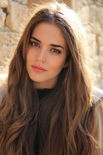 faces of human: 1.618 Symmetrical Female Face