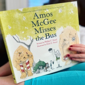 https://thebabybookwormblog.wordpress.com/2021/12/28/amos-mcgee-misses-the-bus-philip-c-stead/