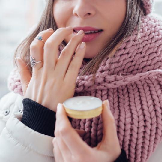 It's the season for snow ball fights and dry lips. After much trial and error, I've decided that this grapefruit lip balm is my absolute favorite! 