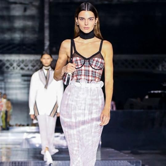 Burberry F/W 2020 Runway London Fashion Week - Every Look Burberry Fall/Winter 2020