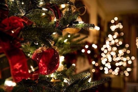 33. Make a Christmas tree.